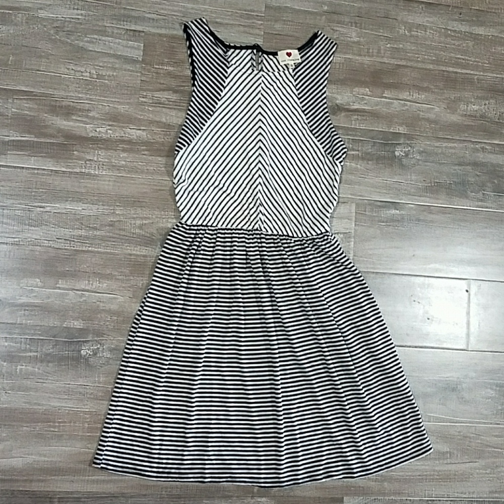 One Clothing Dress